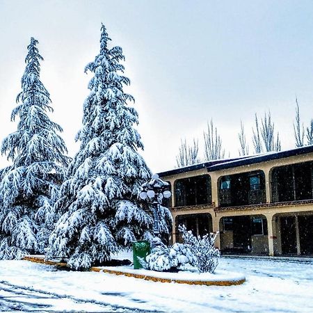 Hotel Cascada Inn Creel Exterior photo