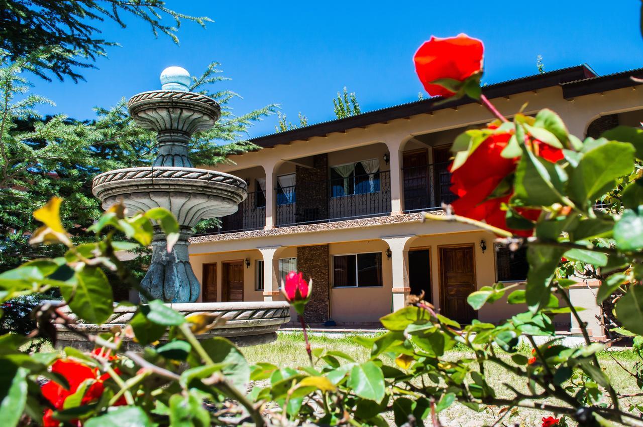 Hotel Cascada Inn Creel Exterior photo