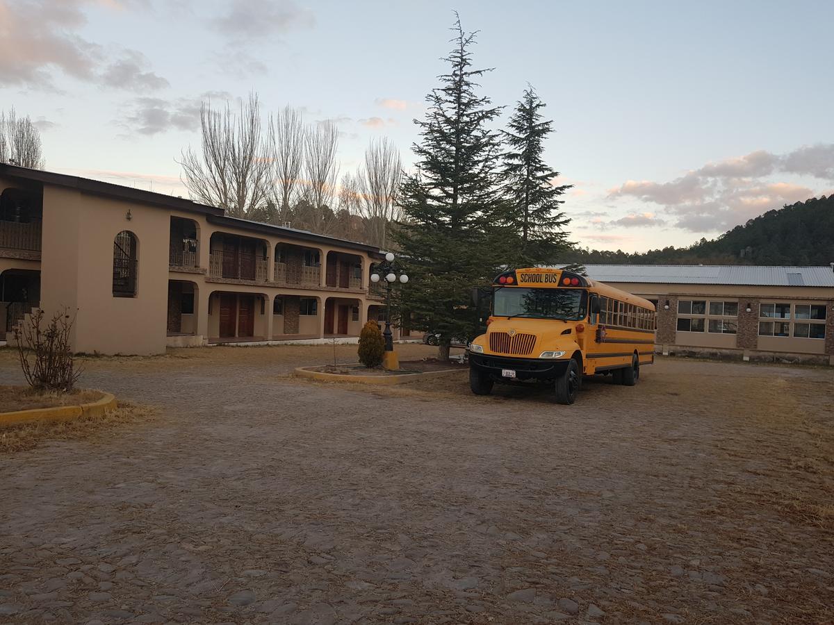 Hotel Cascada Inn Creel Exterior photo