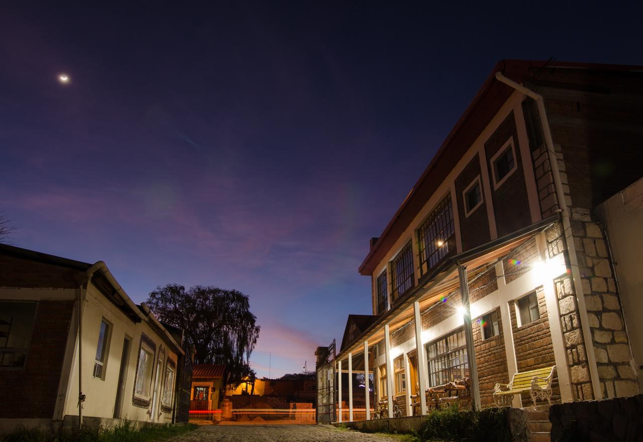 Hotel Cascada Inn Creel Exterior photo