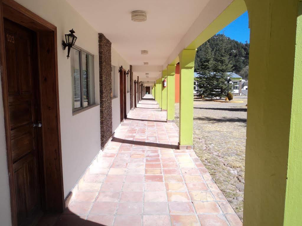 Hotel Cascada Inn Creel Exterior photo