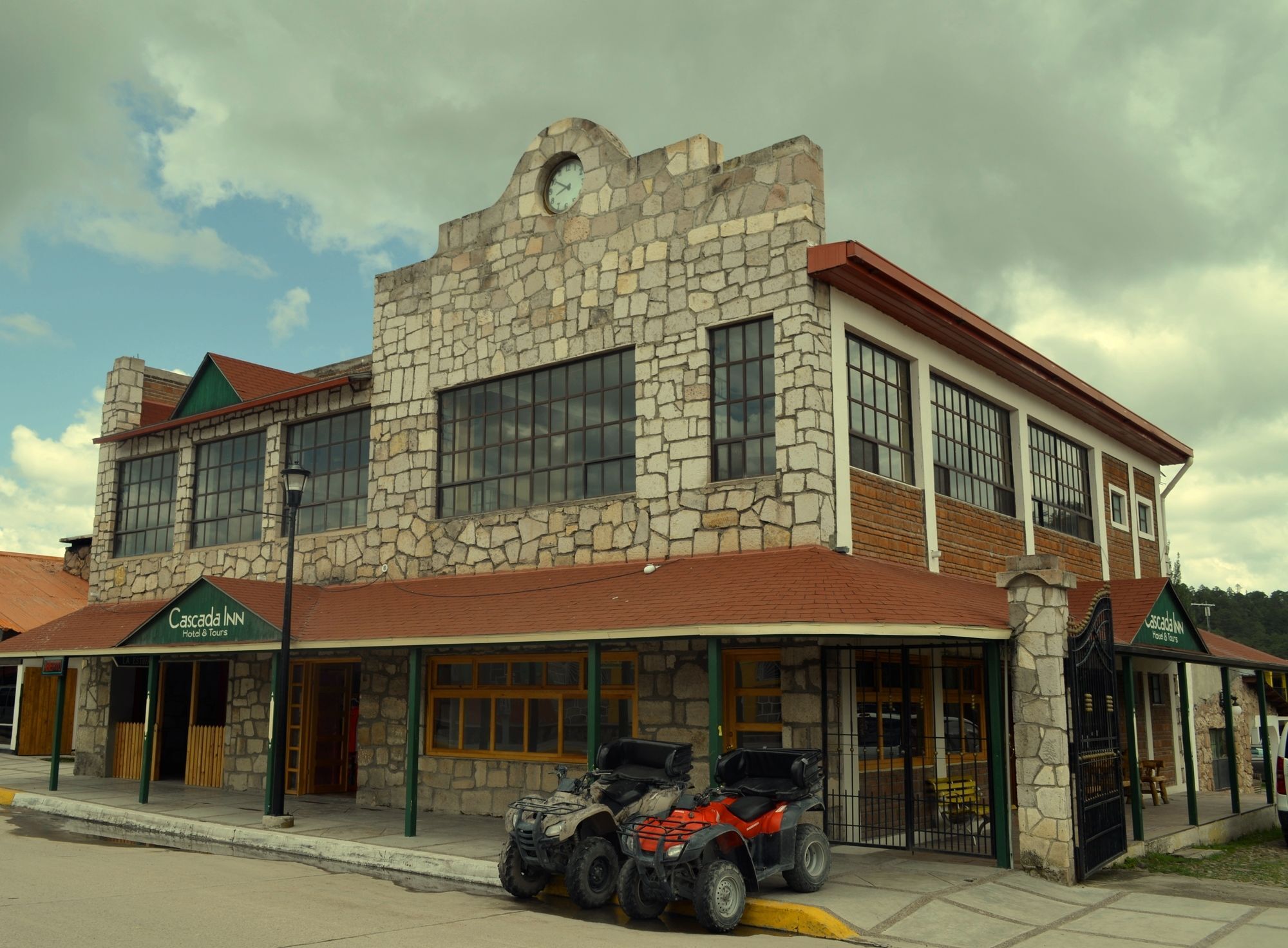 Hotel Cascada Inn Creel Exterior photo
