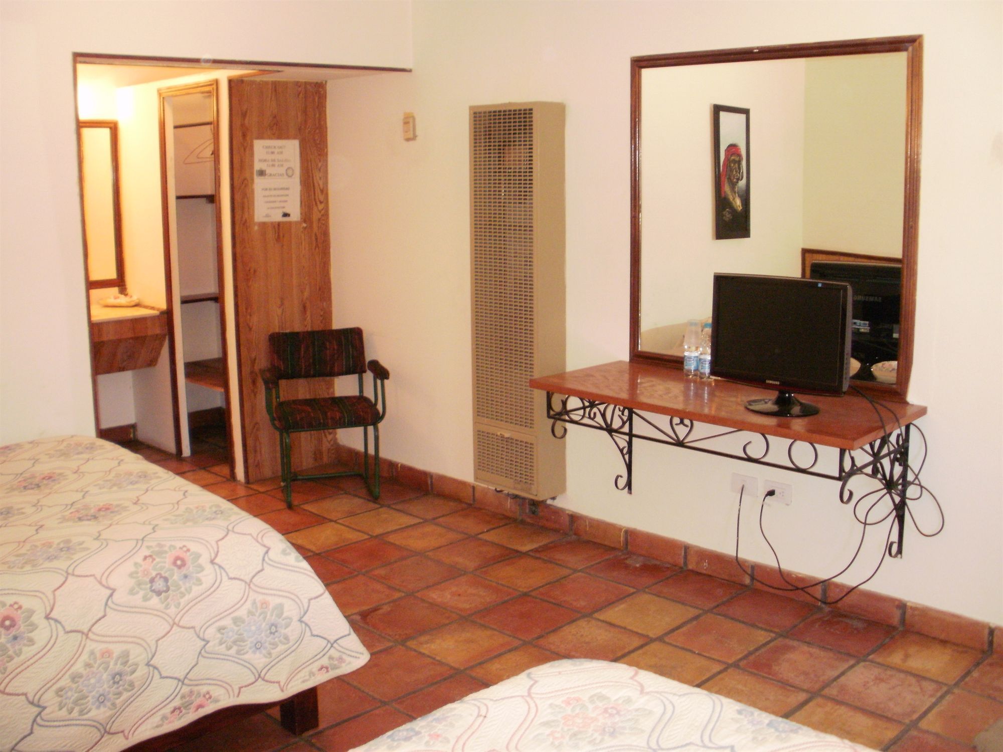 Hotel Cascada Inn Creel Exterior photo